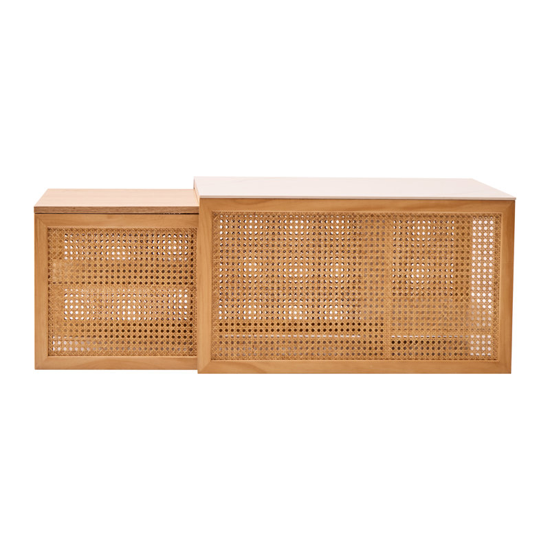 Ensemble de 2 tables basses Darrek en bois massif et rotin