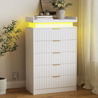 Commode verticale avec lumière DEL et cinq tiroirs tampons, panneau cannelé, douille et clôture sur le dessus, dispositif anti-déversement, convient à la chambre à coucher, au salon et au porche