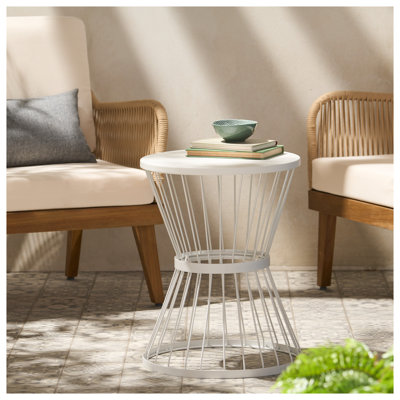 LASSEN Modern Outdoor Side Table - Matte White Iron Accent Table with Hourglass Wireframe Design