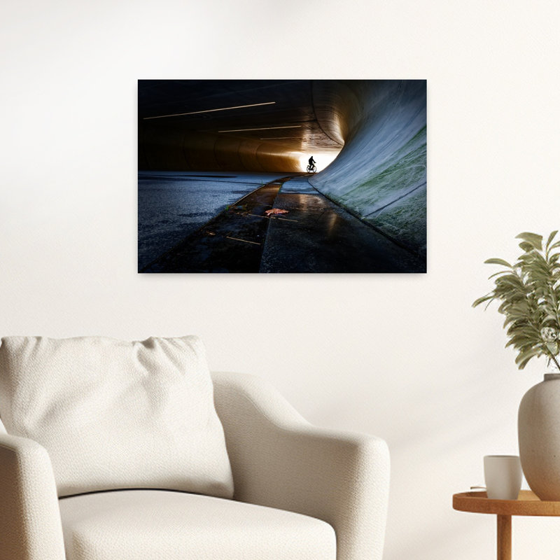 «Cyclist In Tunnel», impression d'art dramatique géométrique abstrait, 16" H x 24" W