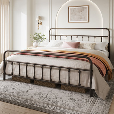 Classic Metal Platform Bed Iron Open-Frame Bed with High Headboard and Footboard