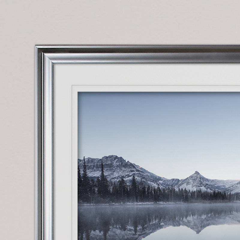 « two medicine valley after snowfall », reproduction de peinture acrylique encadrée, H 30 po x l 40 po x P 1,5 po, Argent