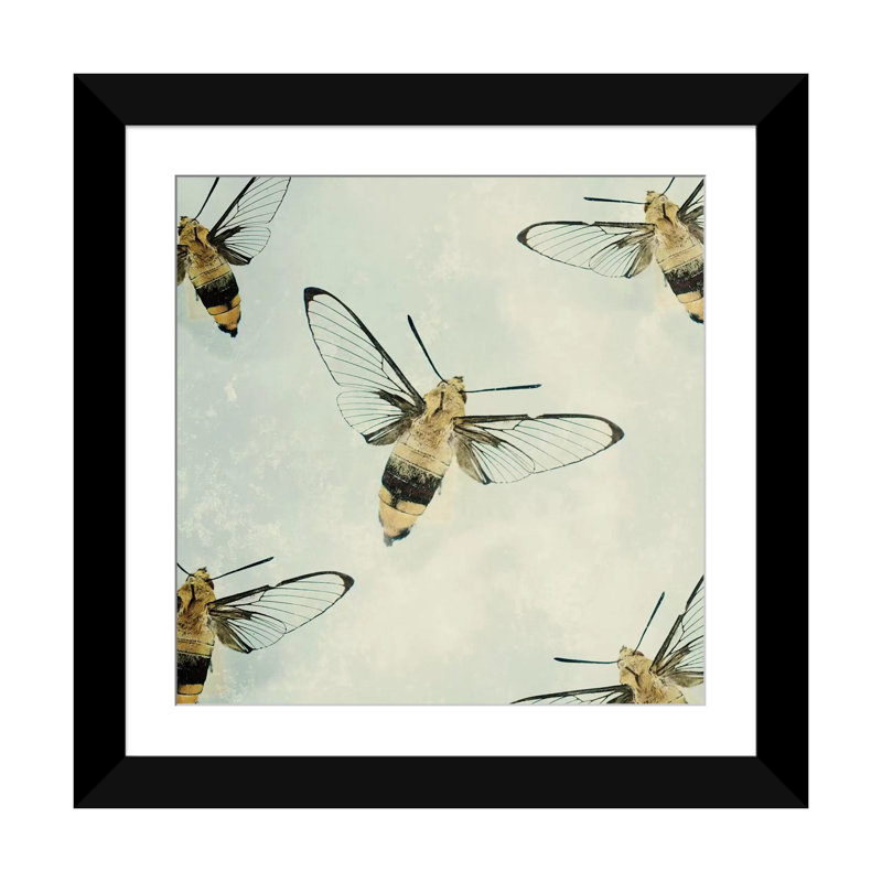 « the beyhive », impression sur toile tendue, H 16 po x l 16 po x P 1 po, Papier d'art encadré noir, Blanc