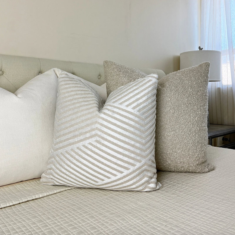 Housse de coussin Alternative, H 22 po x l 22 po, Blanc / rayé crème
