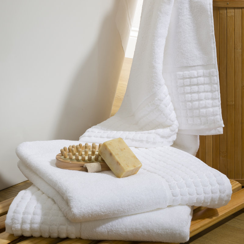 Macy Cotton Midweight Bath Towel, White