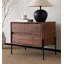 Table de chevet en bois massif de style minimaliste avec poignée cachée pour la chambre à coucher