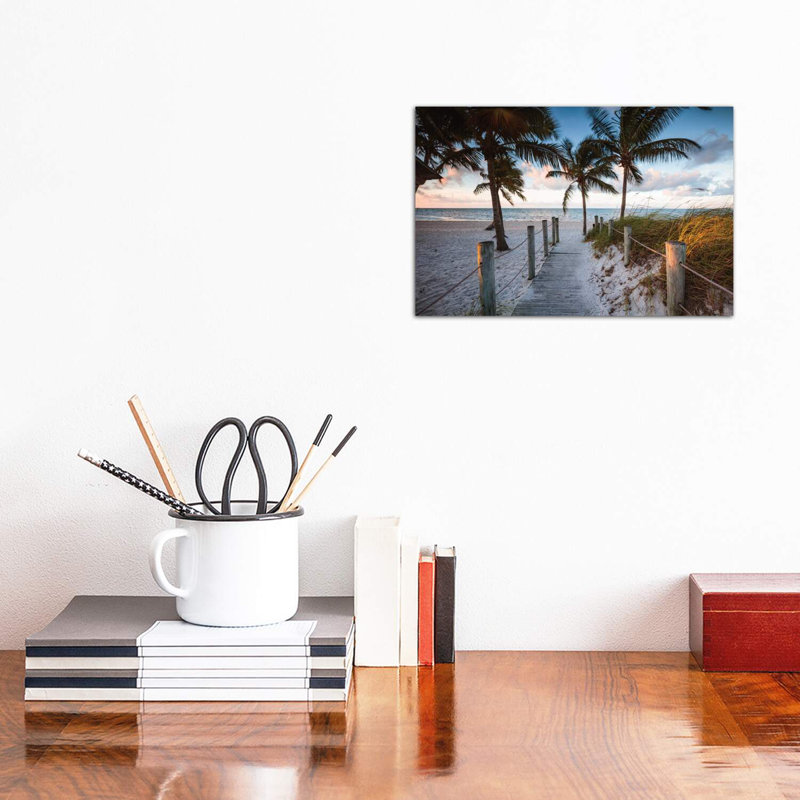 «Beach Sunrise, Key West I» par Matteo Colombo - reproduction de photo, H 32 po x l 48 po x 1,5 po, Toile tendue