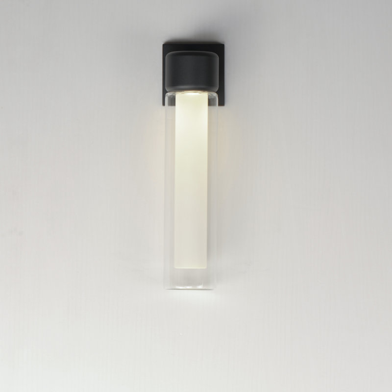 Darb Aluminum Wall Light