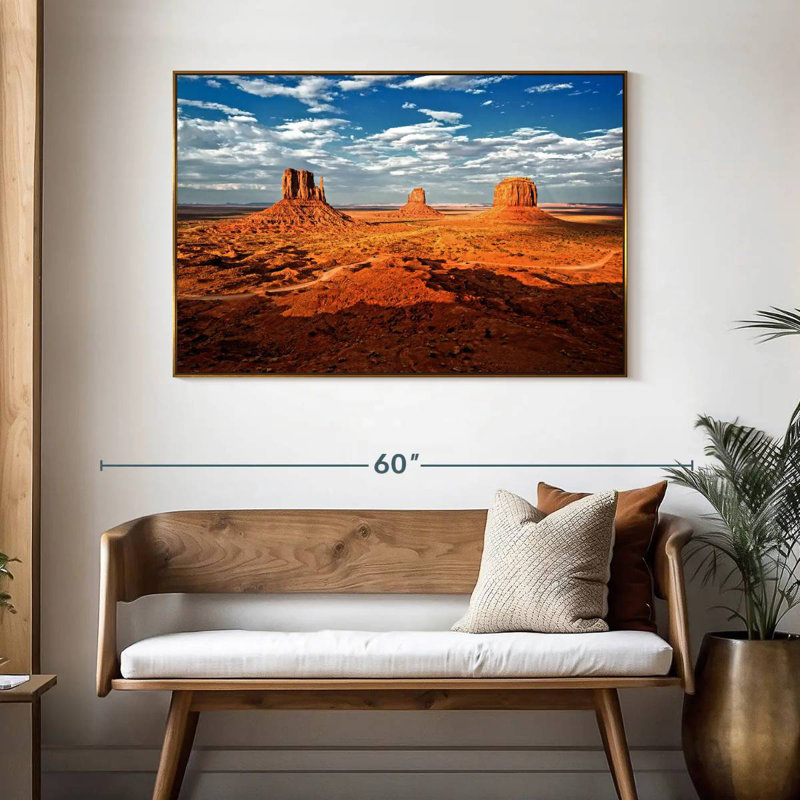Monument Valley I, 46 po x 31 po, Cadre flottant doré
