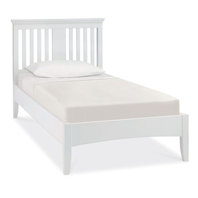 Raffin Solid Wood Bed