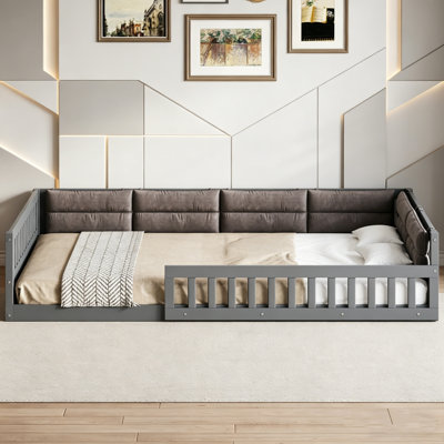 Lit double pleine grandeur, cadre de lit en bois pour enfants avec coussins latéraux rembourrés et amovibles et garde-corps de sécurité, support de lattes robuste sans sommier, lit plateforme pour chambre d'enfant