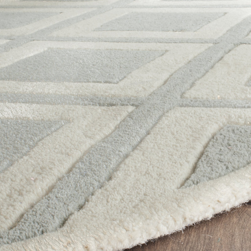 Teresita Hand Tufted Wool Geometric Rug, Round 5'