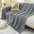 Gris chenille