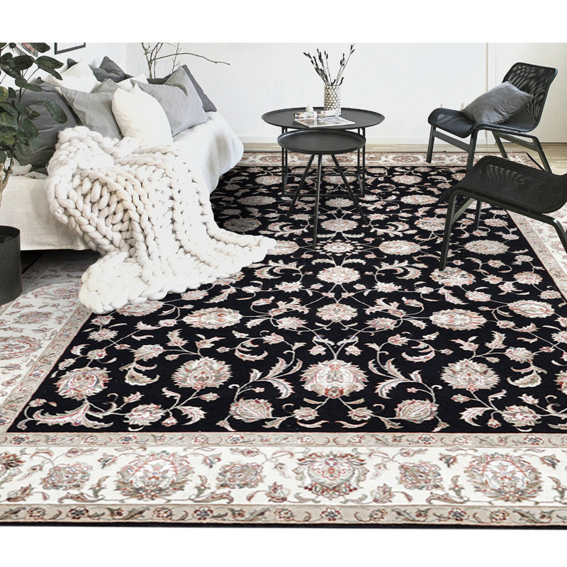 Oriental Area Rug, Rectangle 5' x 7'