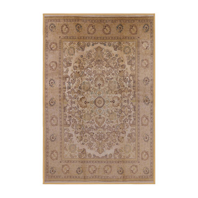 Tapis brun à motif oriental