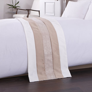 Lucia Bed Runner