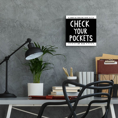 «Check Your Pouches» par Melissa Averinos, art mural en verre acrylique