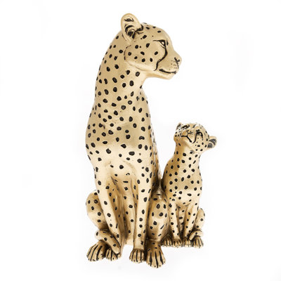 Figurines & Sculptures