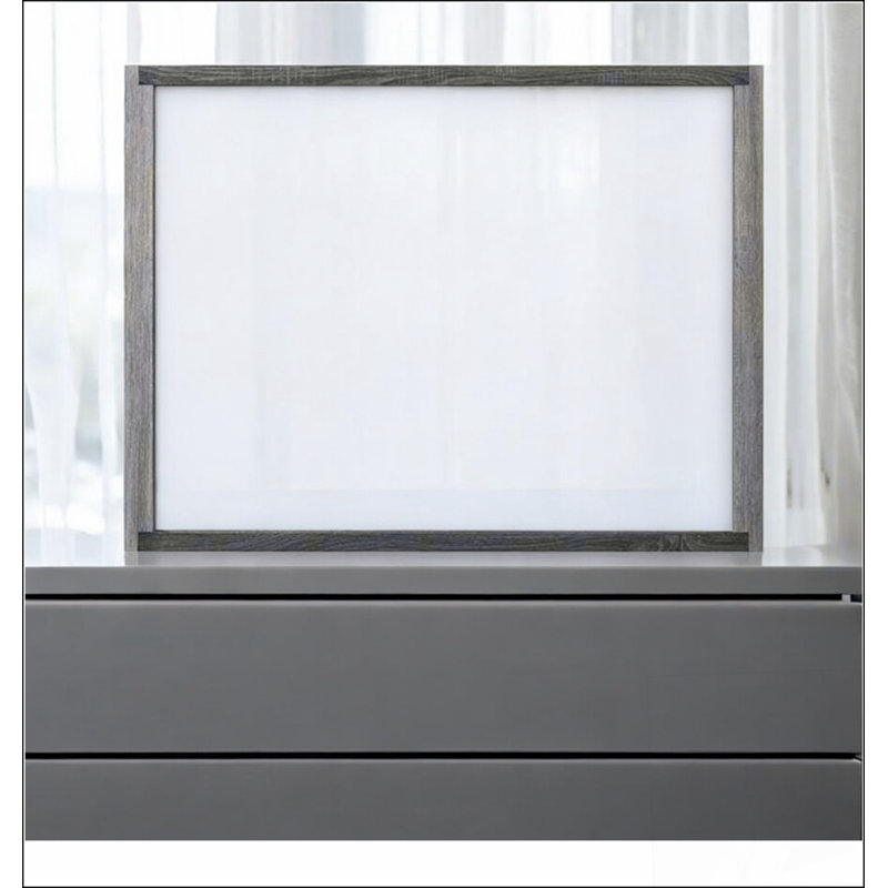 Miroir Jehoram à finition grise avec bois composite durable et panneau de fibres à densité moyenne, parfait pour un décor moderne et intemporel.