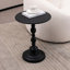 Table d'appoint ronde vintage en métal, idéale pour balcon, parfaite pour exposer des plantes et agrémenter vos goûters. Légère et élégante.