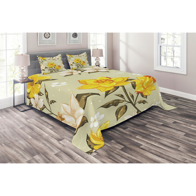Farmhouse / Country Polyester Floral Coverlet, King Bedspread + 2 Shams