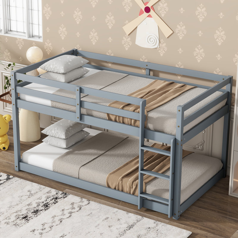 Lit superposé simple au-dessus d'un lit simple en bois massif avec échelle, Gris