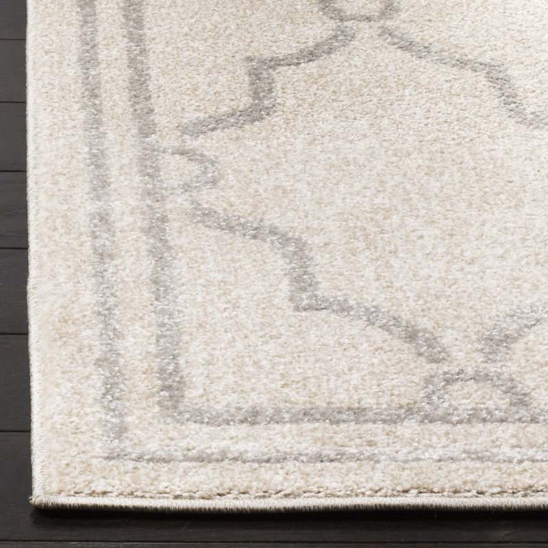 Ammundsen Geometric Ivory/Light Gray Area Rug, Runner 2'3" x 8'