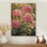 Hortensias dans un jardin ensoleillé III - décoration murale en bois d'hortensias - sur bois de pin naturel