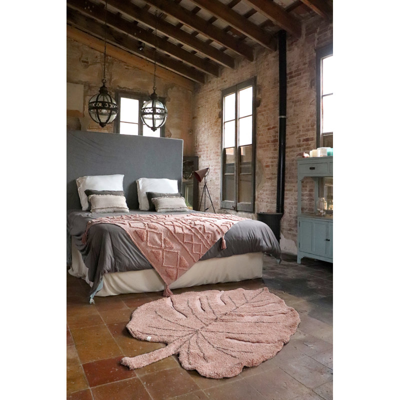 Monstera Cotton Floral Area Rug in Vintage Nude/Soil Brown