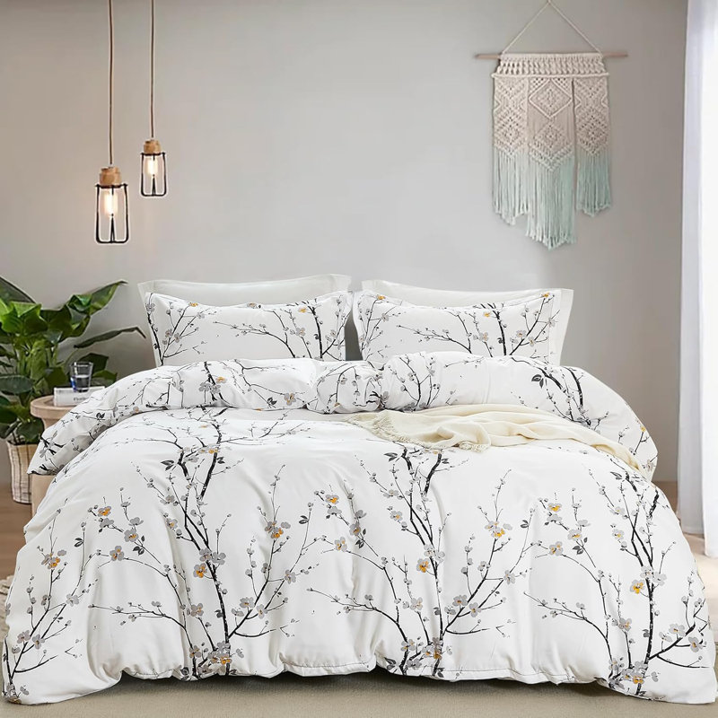 Polyester Floral Duvet Cover Set with Pillowcases Included