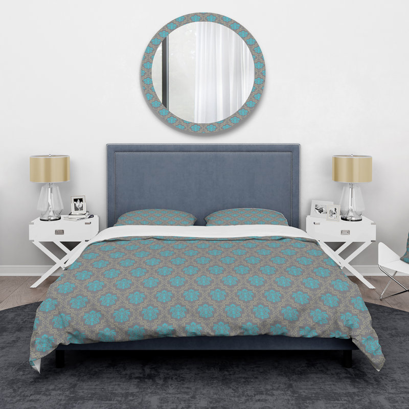 Quashana Microfiber Duvet Cover Set, King Duvet Cover + 2 King Shams
