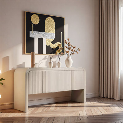 Simple and luxurious cream-colored storage cabinet