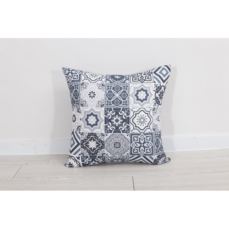 Alleghenyville Indoor / Outdoor Geometric Blau/Rosa Square Throw Pillow Cover, Grey/Blue