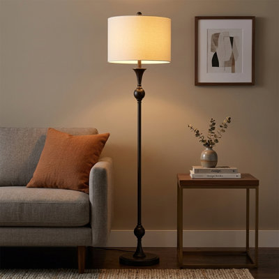 Lampe sur pied standard 60 "à intensité variable