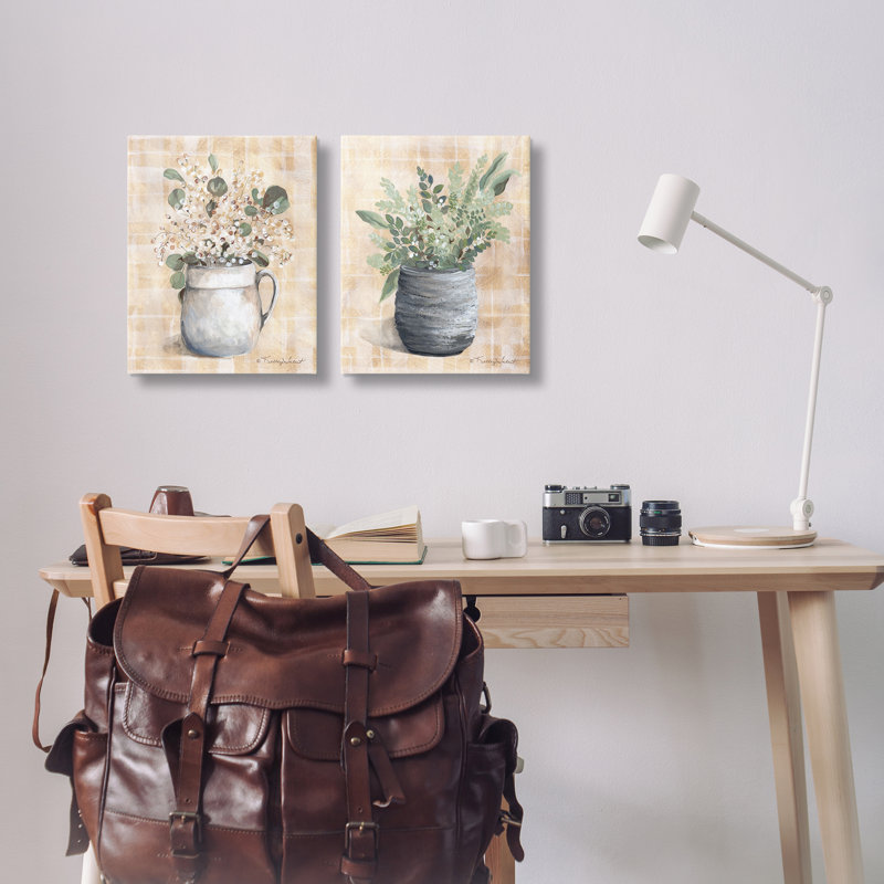 «Traditional Flowers Pitcher Pot», ensemble de 2 toiles murales par Kelley Talent, H 20 po x l 16 po