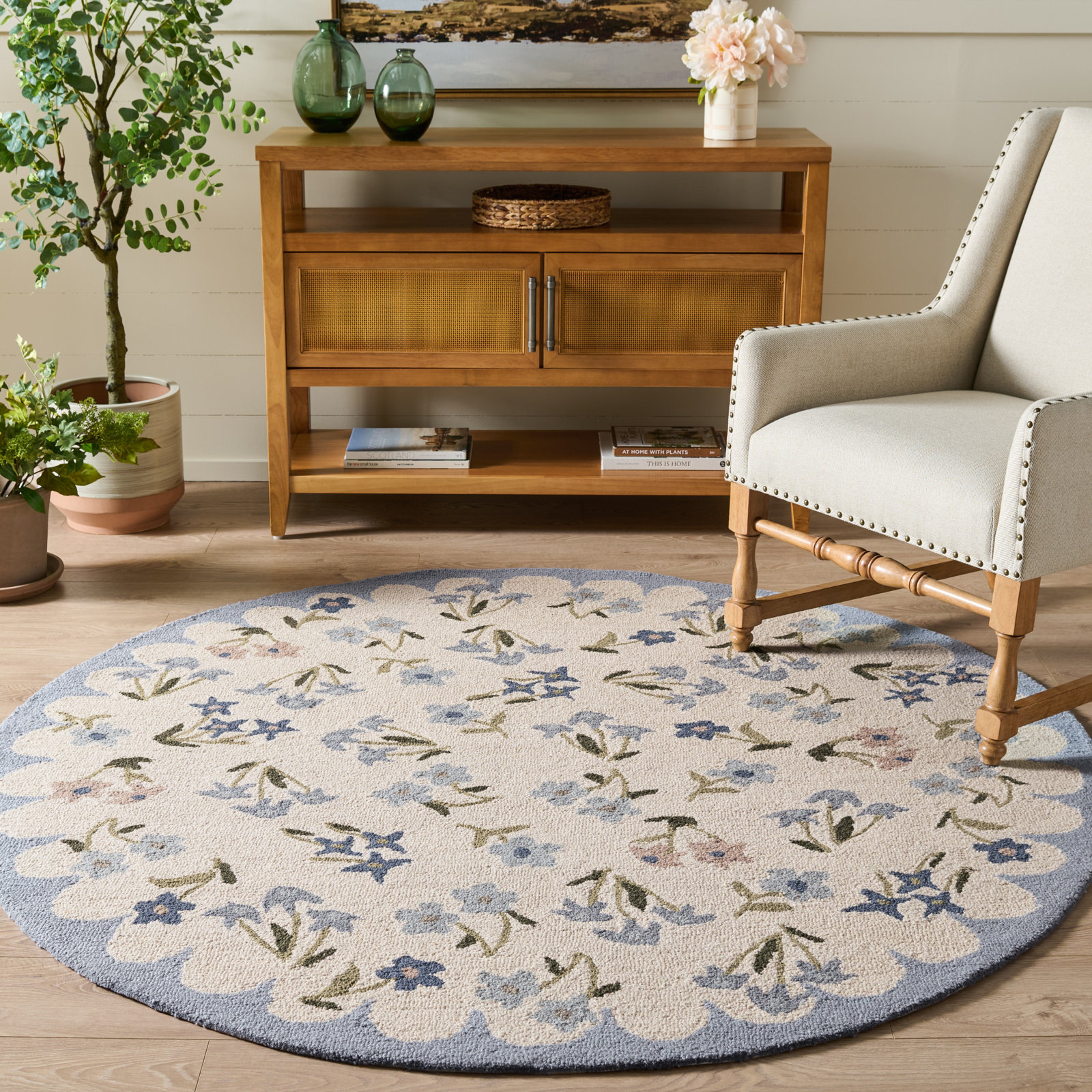 Hand-Tufted Wool Floral Outdoor Rug, Round 6'