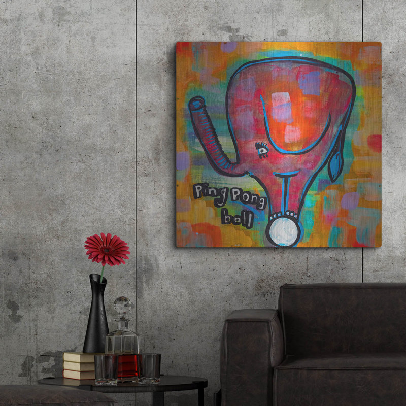 «4331 Elephant Ping Pong Ball» par Zwart, H 36 po x l 36 po
