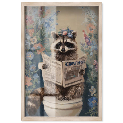 Art mural de salle de bain «raton laveur dans le jardin et toilette» par Art Remedy, cadre blond, 17 x 25