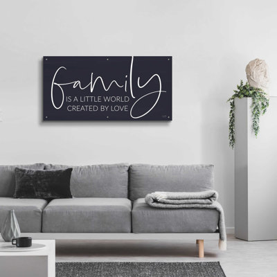 «Family Is…» par Lux + Me Designs, art mural en verre acrylique