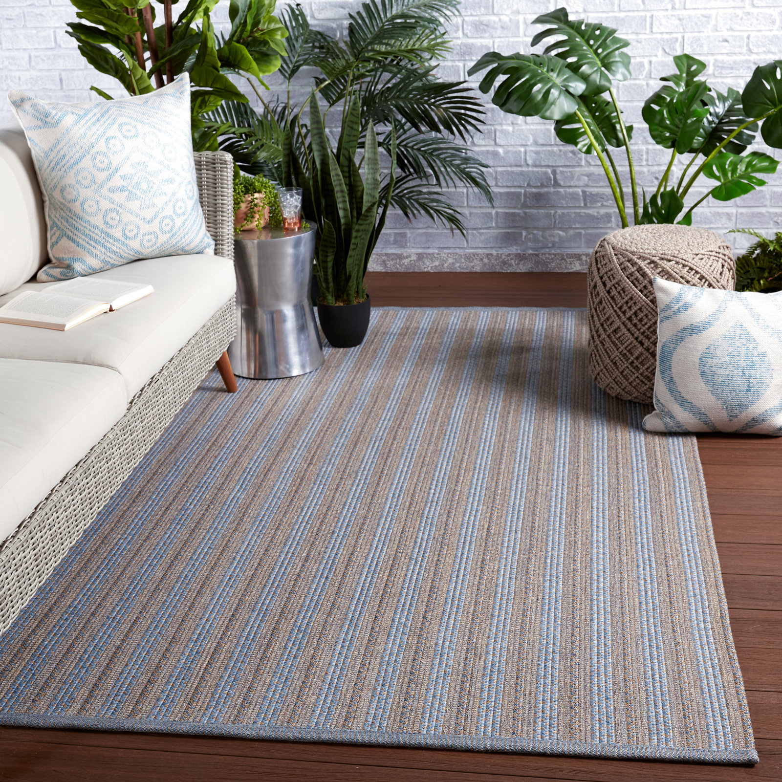 Dieterich Light Blue Hand-Woven Outdoor Rug, Rectangle 4' x 6'