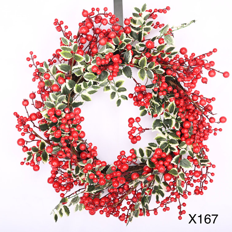 24 Red Berry Wreath Unlit