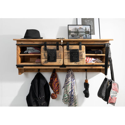 Garderobe Railway