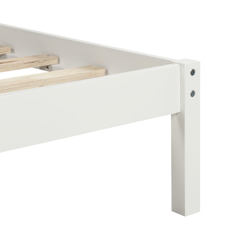 Lit plateforme blanc simple, tête de lit et lattes de bois stables, sommier non requis avec support à lattes, apparence
