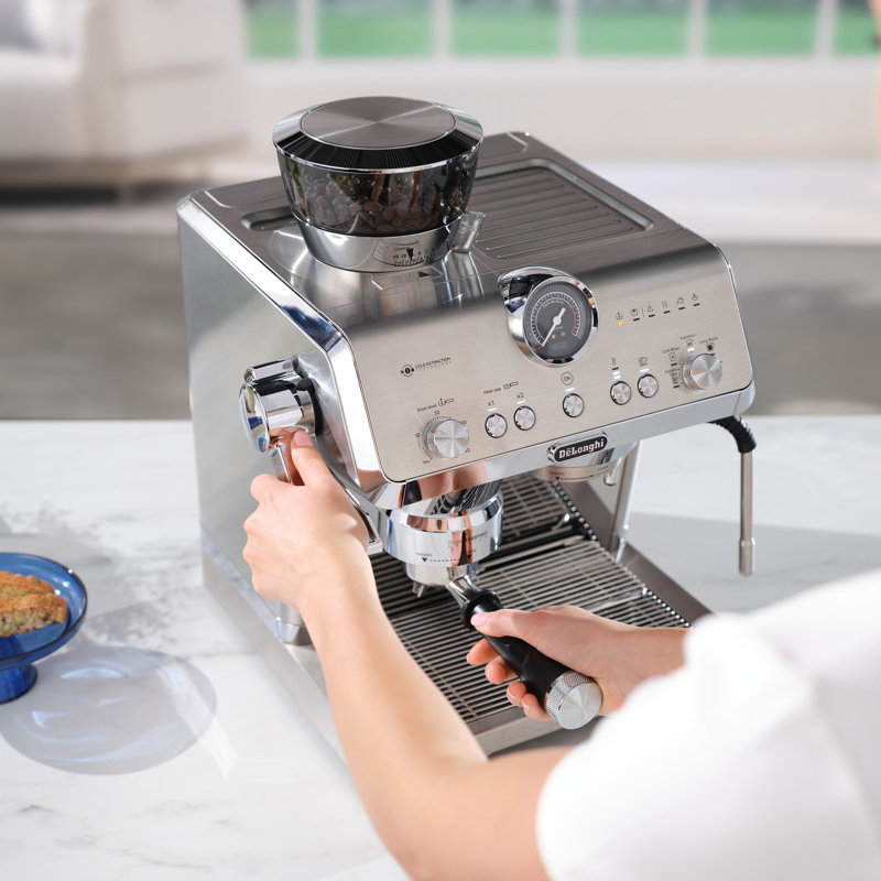 De'Longhi La Specialista Opera Espresso Machine with Cold Brew