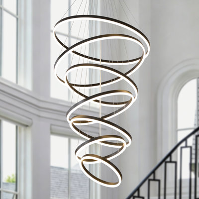 Lustre moderne à anneaux DEL, lustre doré à 7 anneaux pour plafonds clairs, suspension à intensité variable pour hall d'entrée, escalier, salon ou pièce à vivre.