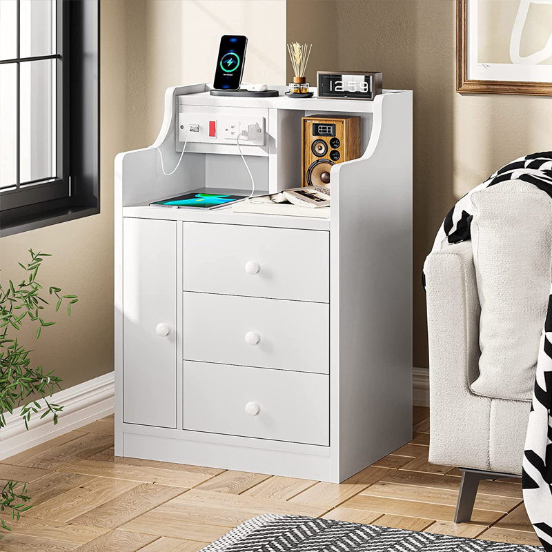 17.7'' W Nightstand, White