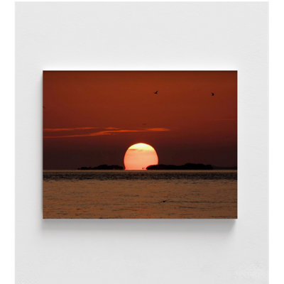 Photographie de chambre d'hôtel romantique au crépuscule, photo de coucher de soleil sur la plage, impression de ciel orange, décor de maison d'été paysage tropical