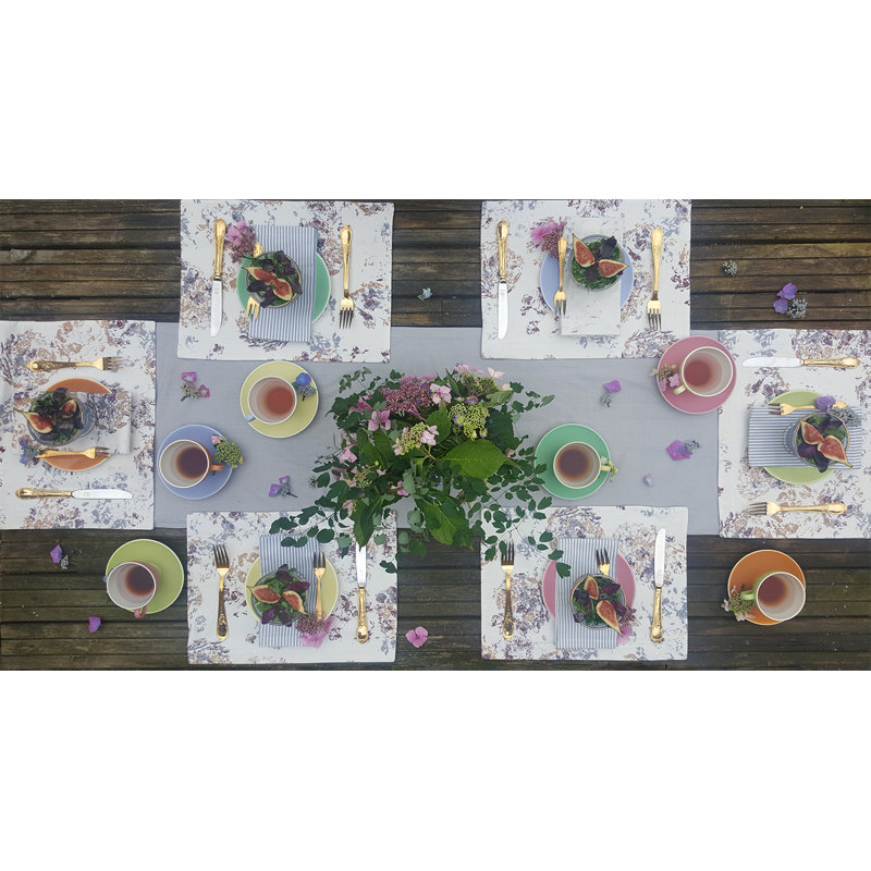 Bonnefoy  Cotton Table Runner, Pink