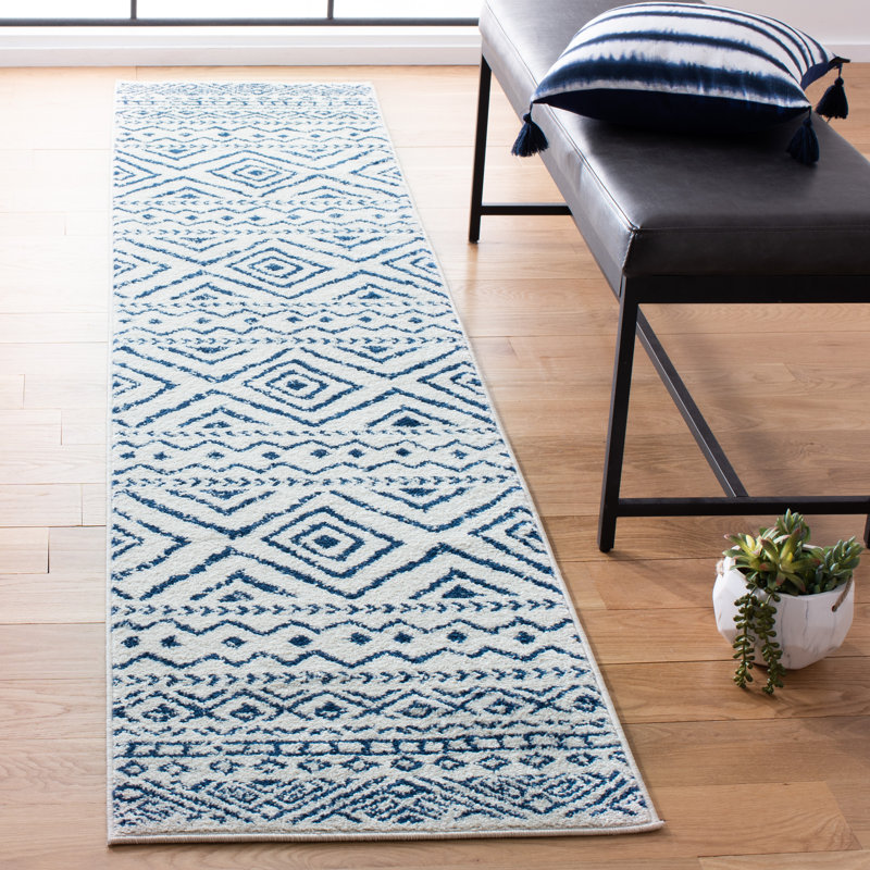 Strout Performance Southwestern Rug, Runner 2' x 13'