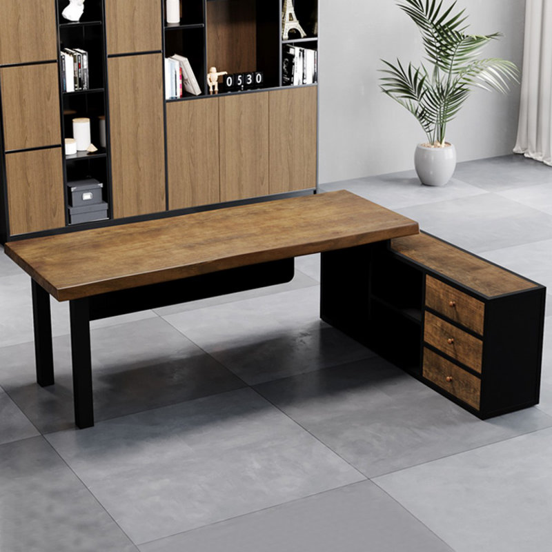 Bureau brun et noir en bois massif en forme de L + fer, H 29,5 po x l 70,8 po x P 31,5 po